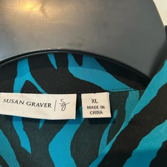 NWOT Susan Graver Teal/Black Animal Print Blouse - Picture 3 of 9